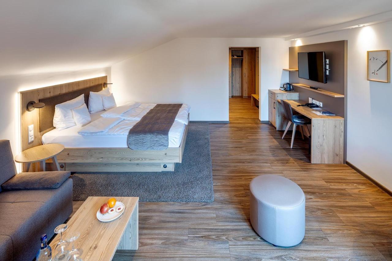 Hotel Kuehberg オーベルストドルフ エクステリア 写真