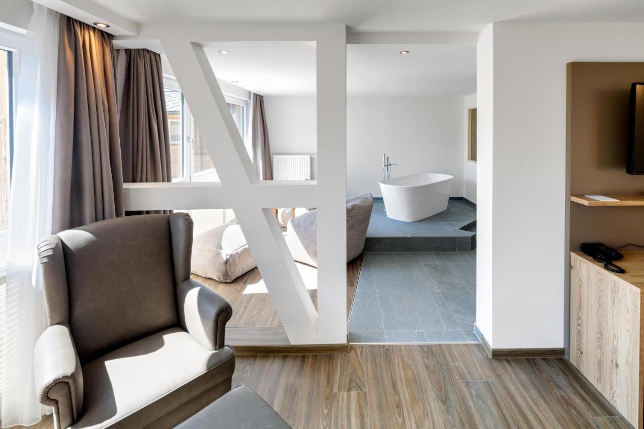 Hotel Kuehberg オーベルストドルフ エクステリア 写真